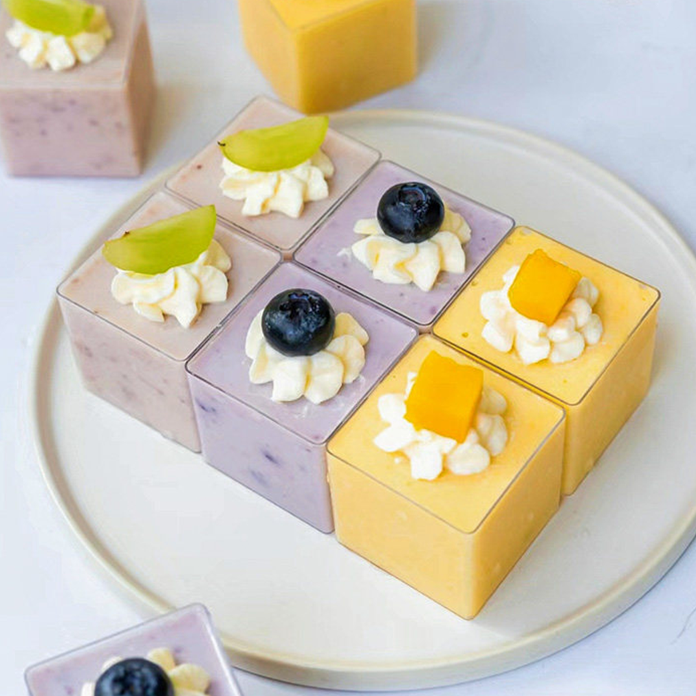 Square baking cup